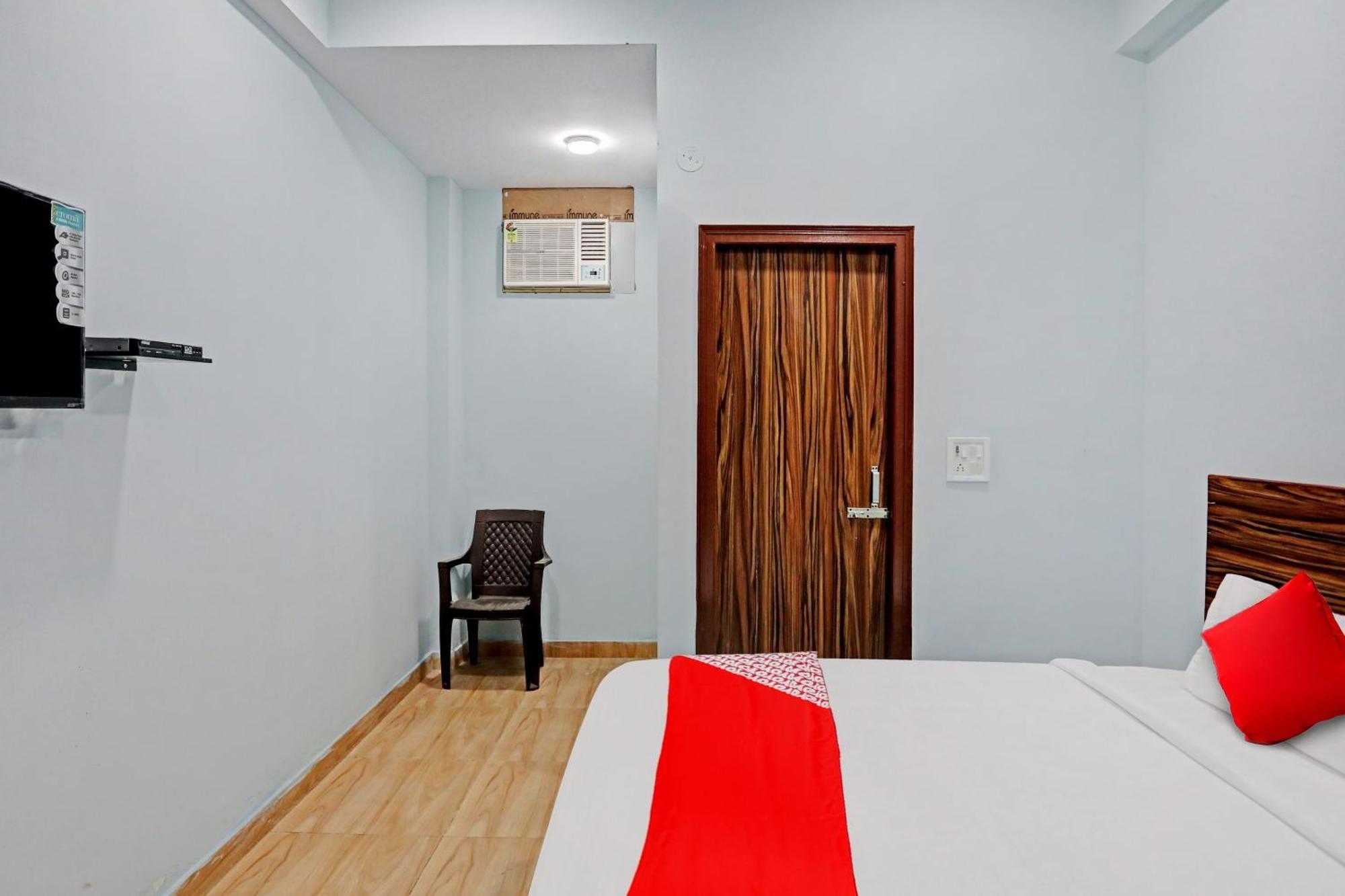 Hotel O Surya Gold Guest House Najafgarh 외부 사진