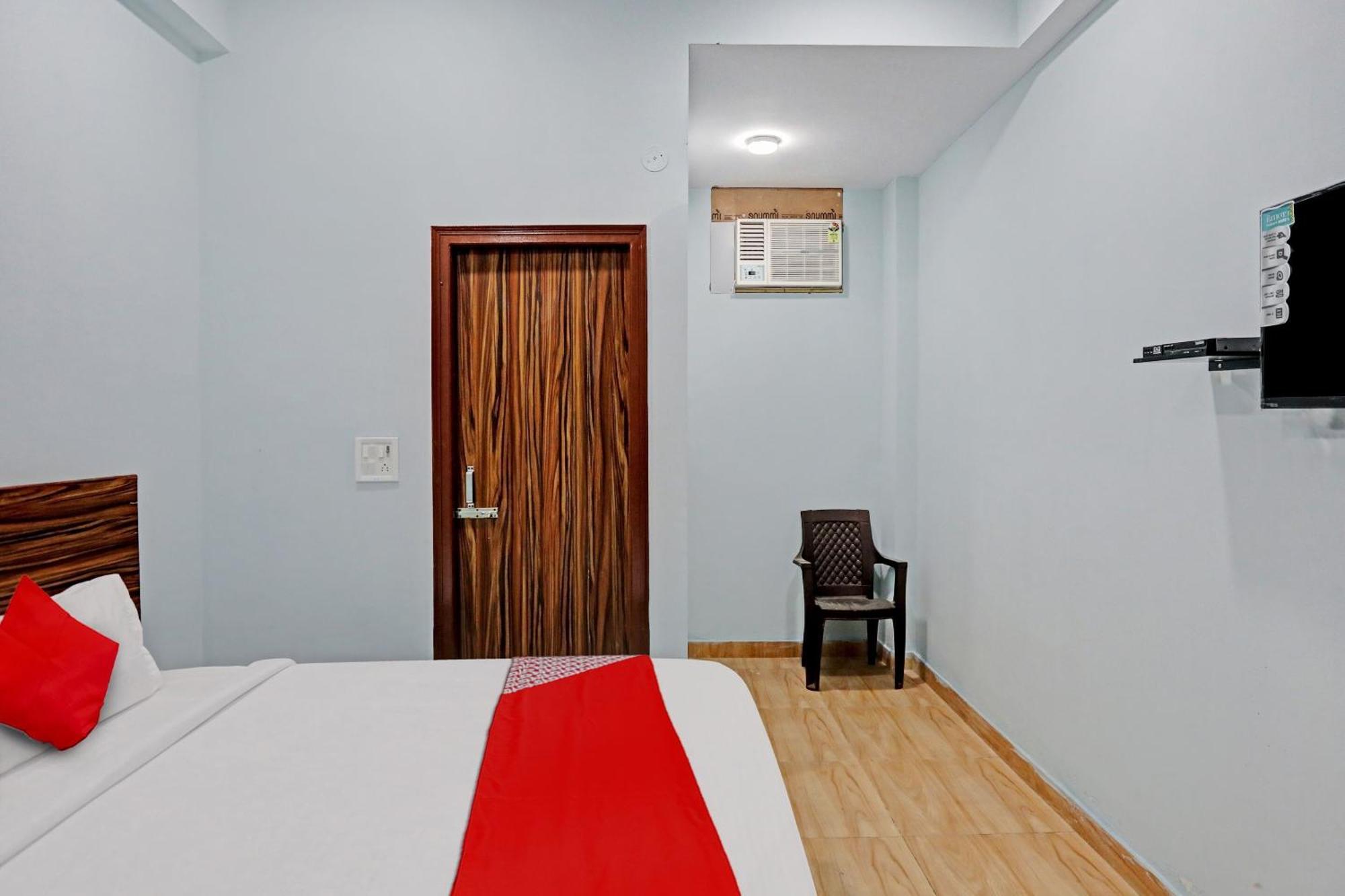 Hotel O Surya Gold Guest House Najafgarh 외부 사진